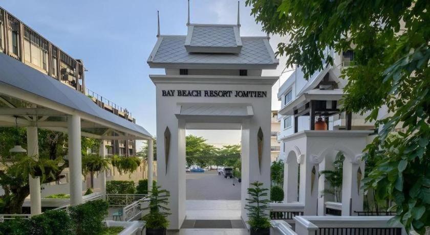 Bay Beach Resort Jomtien Pattaya Exterior photo